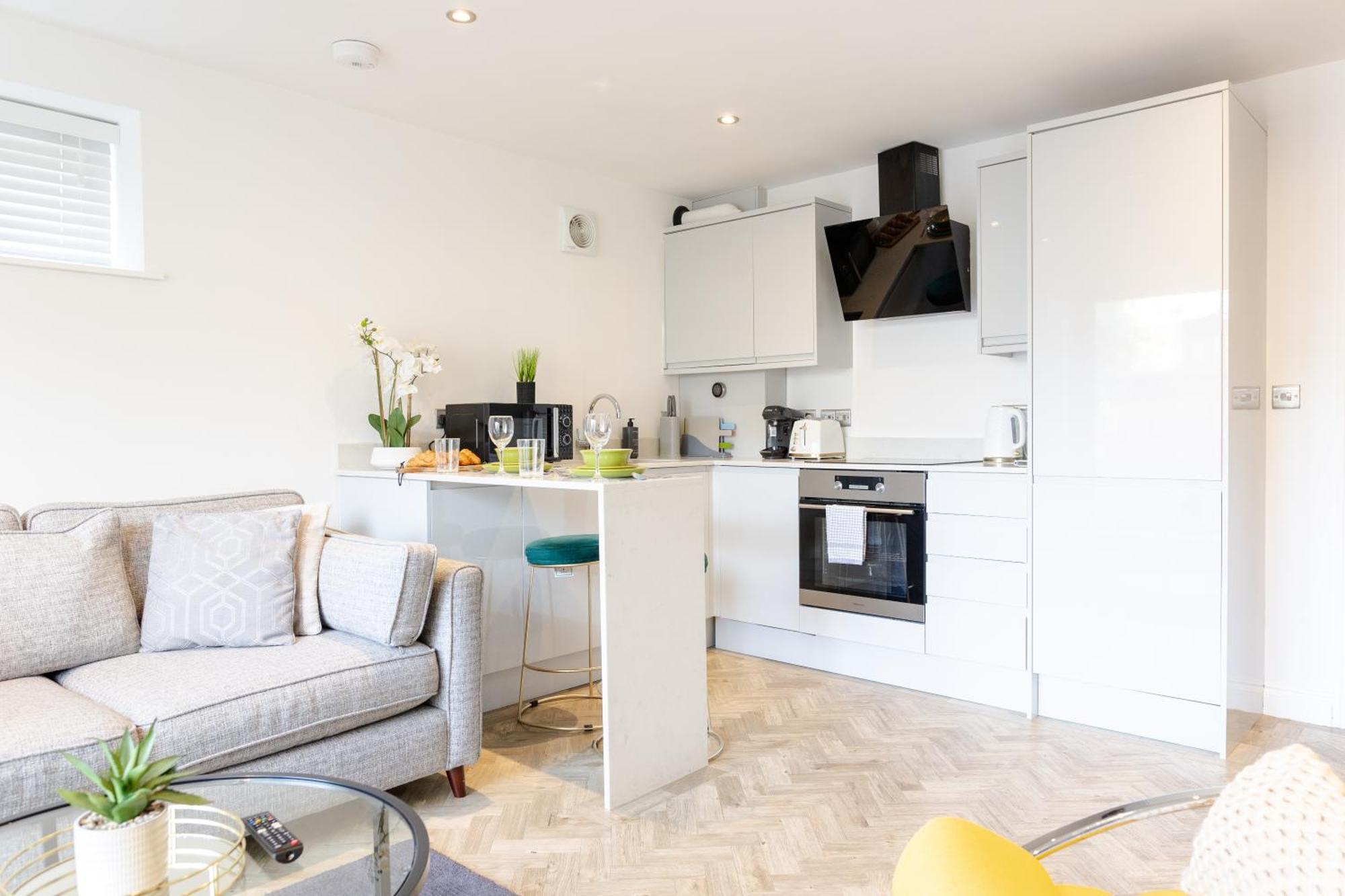 Boutique City Centre Apartments Cardiff Exterior photo